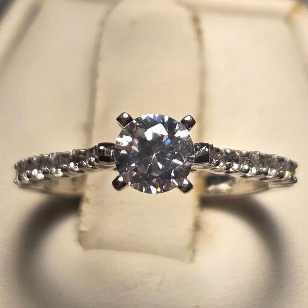 Romance Sparkles Vintage Sterling Silver Ring Sz 6
